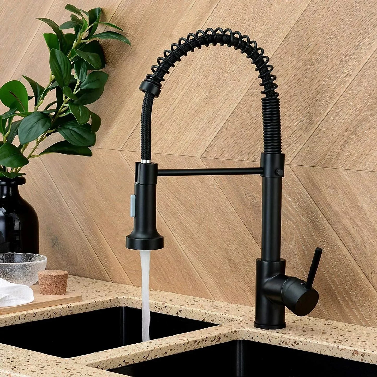 Robinet d'évier de cuisine , eau chaude et froide